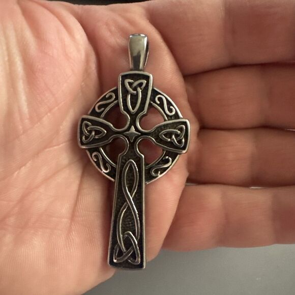 Cross Celtic Pendant Stainless Steel Renaissance Traditional Trinity Irish Gift - Picture 3 of 5